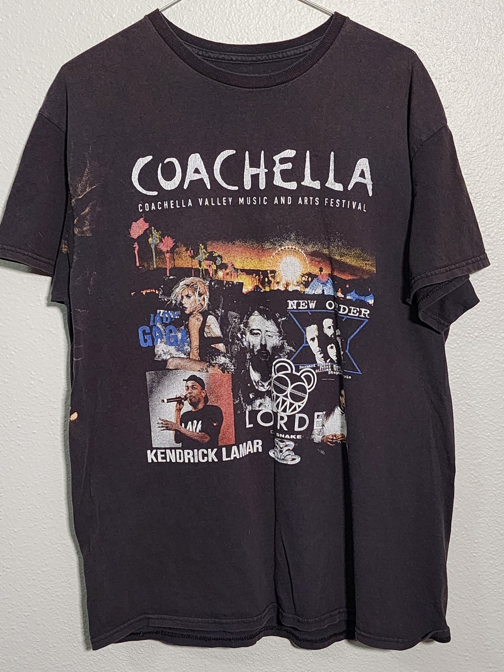 Coachella 2017 Festival T-Shirt Unisex Medium* Radiohead Gaga Kendrick Lamar